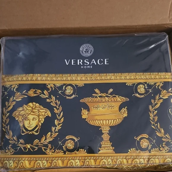 VERSACE SHEET FLAT MEDUSA KING - Picture 1 of 2